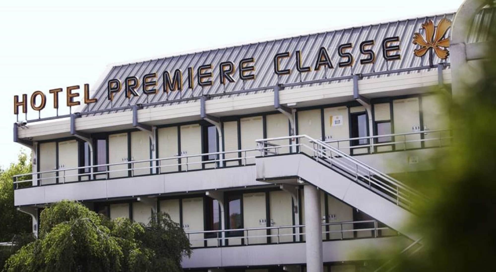 Premiere Classe Niort Est La Creche Bagian luar foto